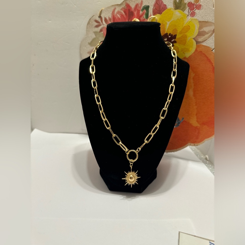Golden girls statement Necklace, Minimalist Golden Hypoallergenic…
